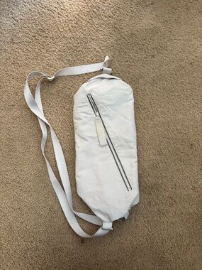 Lululemon Fast Track Bag 1.0 10L